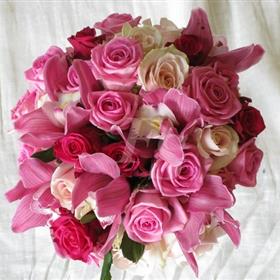 fwthumbBridesWeddingPosy1.jpg